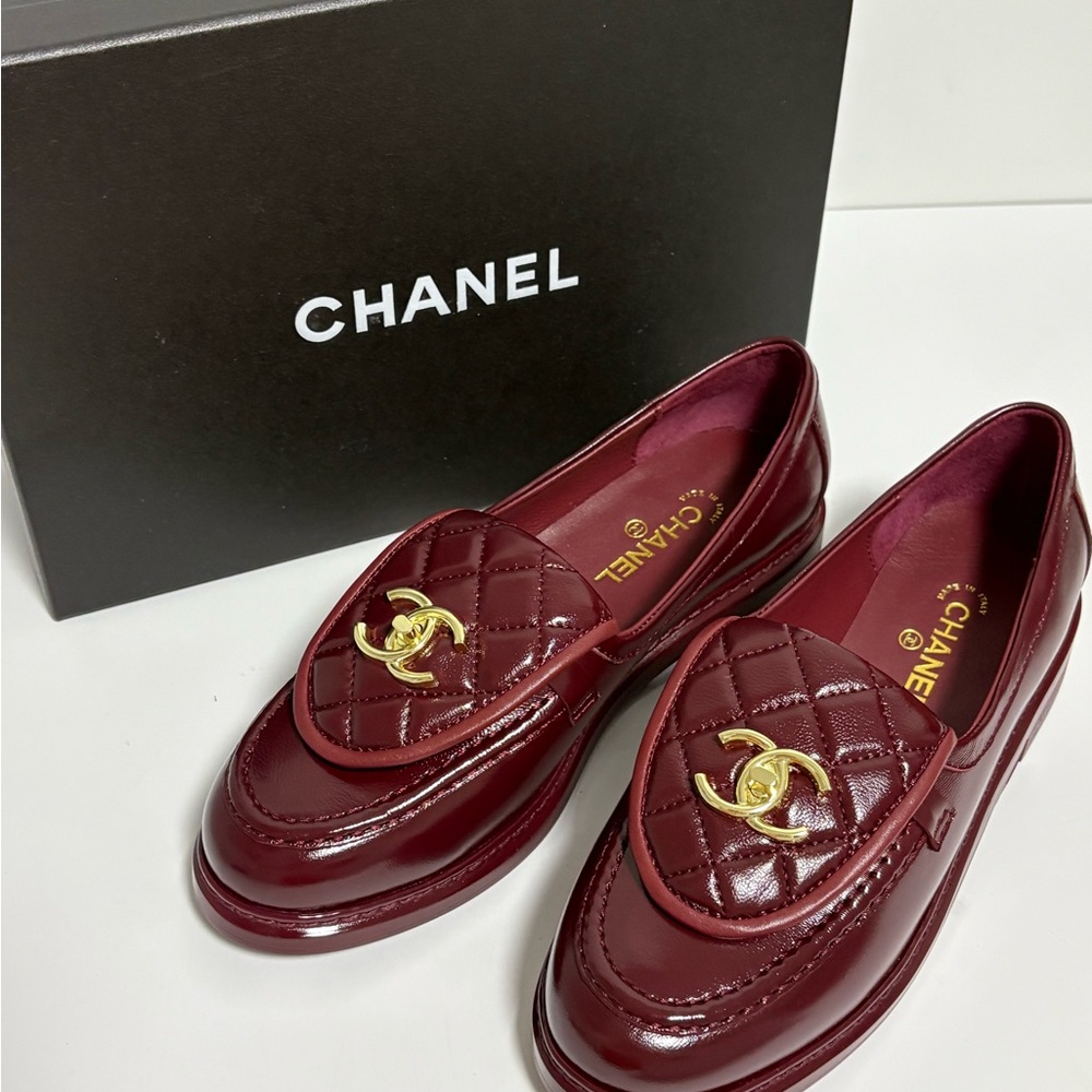 Chanel Women's Loafers - Picture 4 of 6